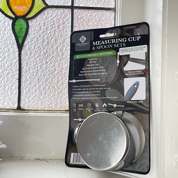 BNWT measuring cups and spoons 👩‍🍳 - Picture 2 of 3